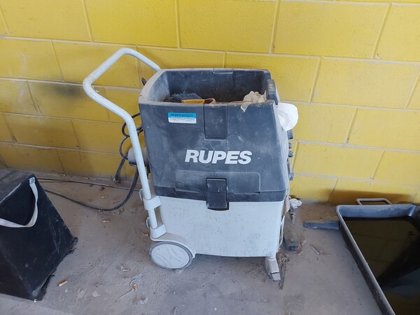 36#7918 Attrezzatura per officina meccanica e arredi uffici in vendita - foto 41