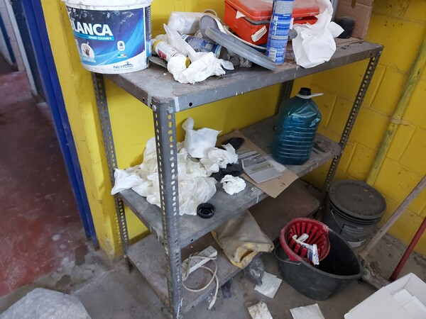 36#7918 Attrezzatura per officina meccanica e arredi uffici in vendita - foto 45