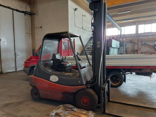 2#7921 Carrello elevatore Linde E30-20 in vendita - foto 1
