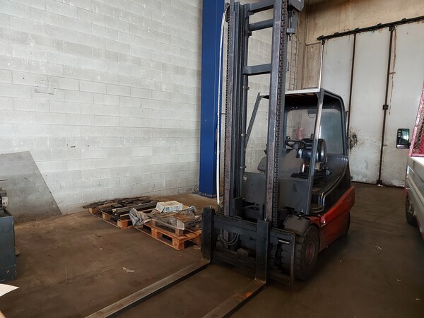 2#7921 Carrello elevatore Linde E30-20 in vendita - foto 3