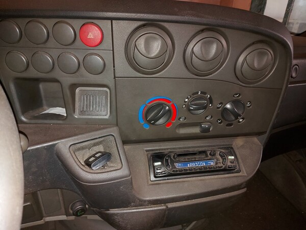3#7921 Autocarro Iveco 35 A Austeras in vendita - foto 11