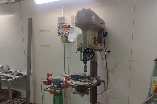 17#7922 Levigatrice a nastro GMT e trapano a colonna Viotto in vendita - foto 6