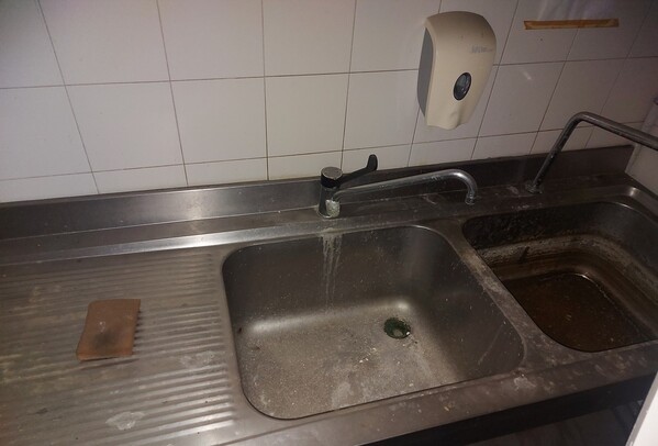 84#7922 Arredi e complementi di arredo per mensa aziendale in vendita - foto 6