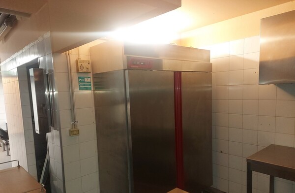 84#7922 Arredi e complementi di arredo per mensa aziendale in vendita - foto 15