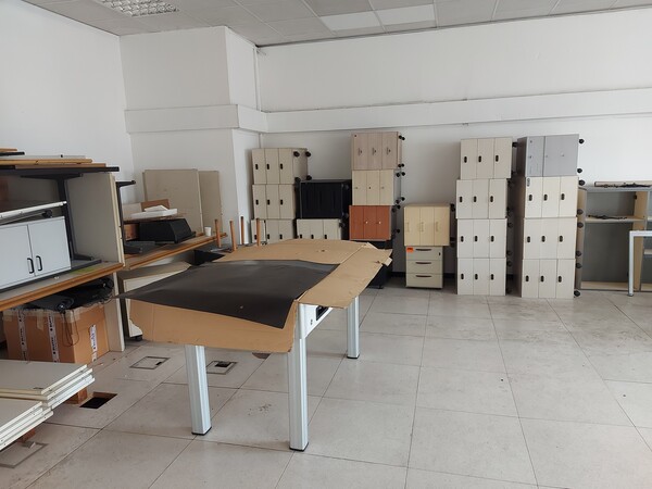 96#7922 Arredi ufficio in vendita - foto 4