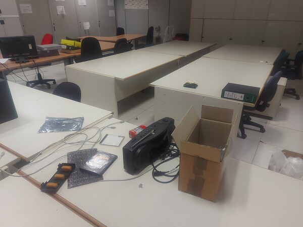 99#7922 Arredi ufficio in vendita - foto 9