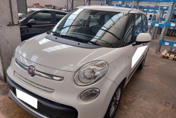 2#7923 Autovettura Fiat 500L in vendita - foto 1