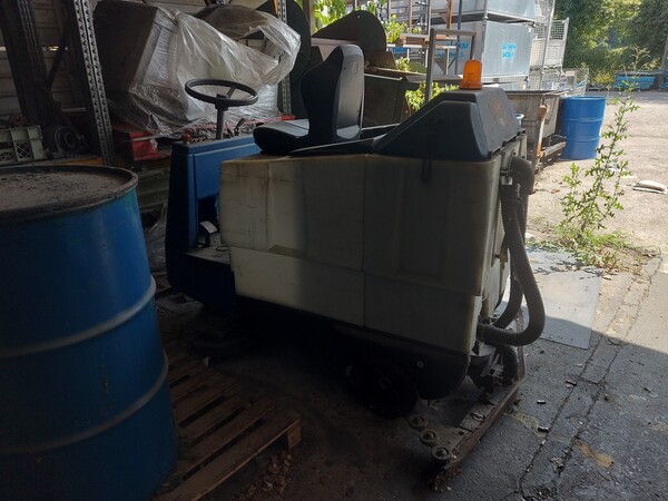 7#7923 Carrelli elevatori e lavapavimenti in vendita - foto 18