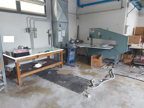 22#7925 Macchine e attrezzature per la confezione in vendita - foto 1