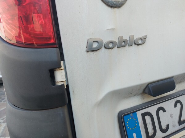 31#7925 Furgone Fiat Doblò in vendita - foto 8