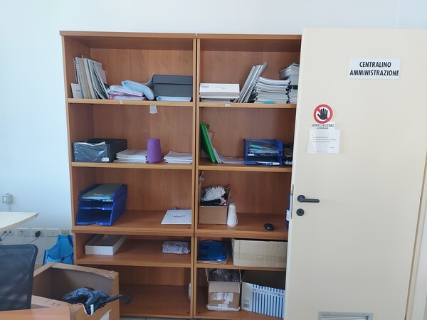 32#7925 Macchine elettroniche e arredo uffici in vendita - foto 10
