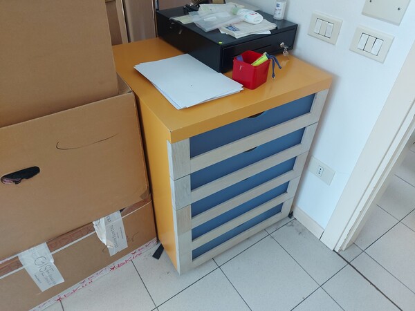 32#7925 Macchine elettroniche e arredo uffici in vendita - foto 22