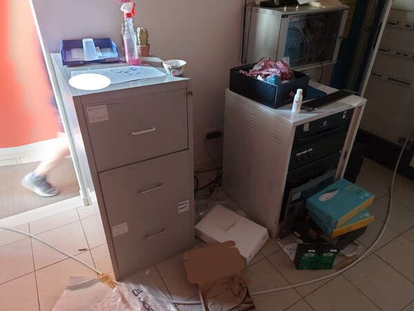 32#7925 Macchine elettroniche e arredo uffici in vendita - foto 33