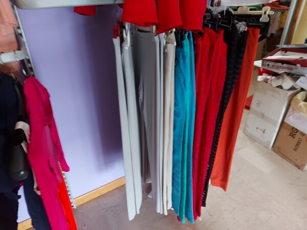 2#7928 Stock di abbigliamento e calzature uomo donna e bambino in vendita - foto 14