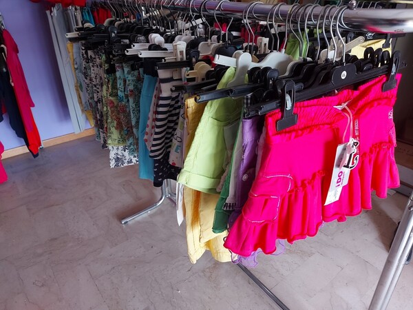 2#7928 Stock di abbigliamento e calzature uomo donna e bambino in vendita - foto 16