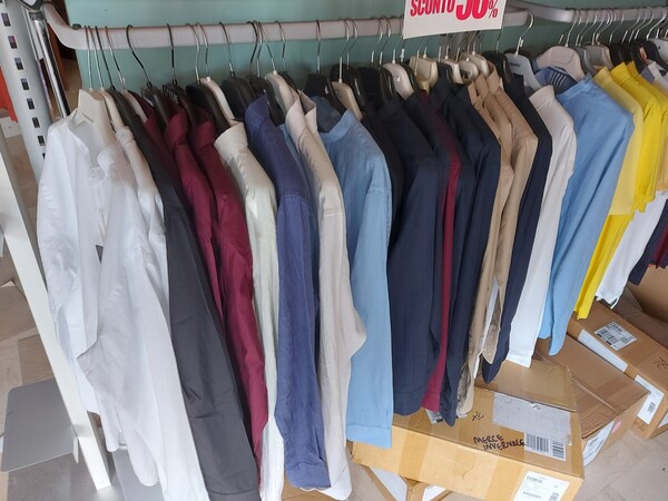 2#7928 Stock di abbigliamento e calzature uomo donna e bambino in vendita - foto 27