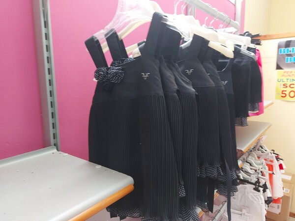 2#7928 Stock di abbigliamento e calzature uomo donna e bambino in vendita - foto 58
