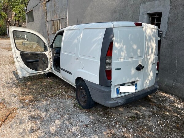 3#7931 Autocarro Fiat Doblò in vendita - foto 3