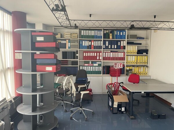 8#7931 Arredi e attrezzature ufficio in vendita - foto 31