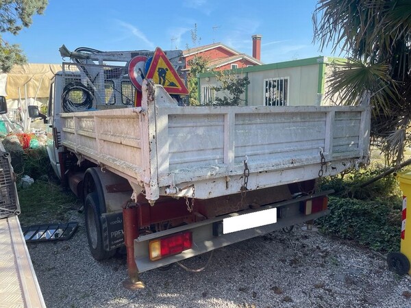 3#7935 Autocarro Iveco Fiat 35F8 in vendita - foto 2