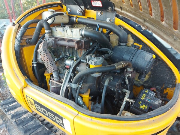 20#7937 Miniescavatore JCB 8052 in vendita - foto 6