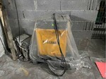 Immagine 3 - Carrello elevatore e transpallet elettrico - Lotto 11 (Asta 7940)