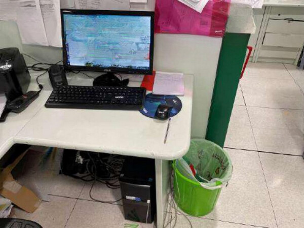 2#7940 Arredo ufficio e materiale elettronico in vendita - foto 5