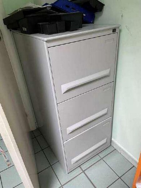 2#7940 Arredo ufficio e materiale elettronico in vendita - foto 19