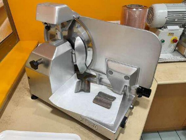 7#7940 Arredi e attrezzature reparto alimentari in vendita - foto 7