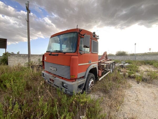 5#7943 Autocarro Iveco Scarrabile in vendita - foto 1