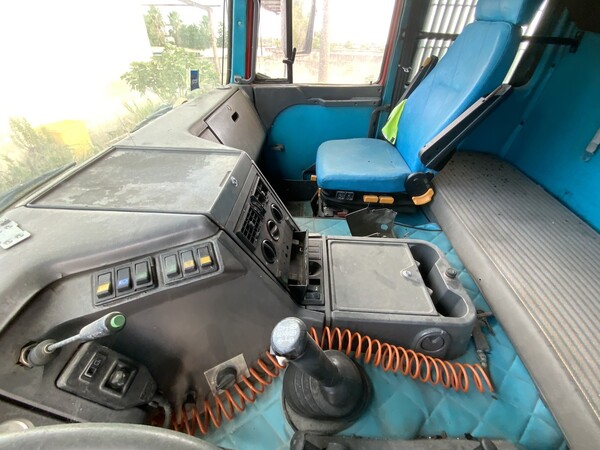 5#7943 Autocarro Iveco Scarrabile in vendita - foto 8