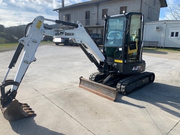 7#7949 Miniescavatore Bobcat E 27Z in vendita - foto 1