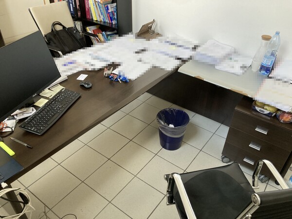1#7953 Arredo da ufficio in vendita - foto 8