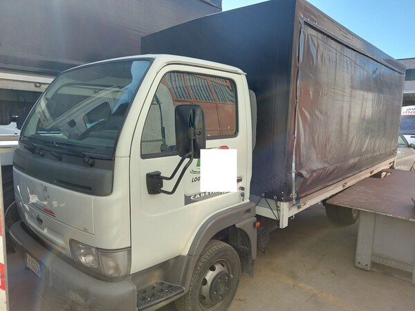 14#7956 Autocarro Nissan Cabstar in vendita - foto 1
