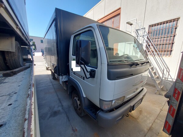14#7956 Autocarro Nissan Cabstar in vendita - foto 4
