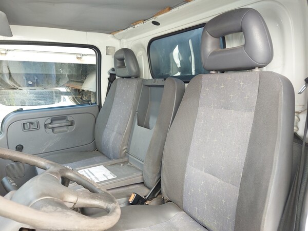 14#7956 Autocarro Nissan Cabstar in vendita - foto 11