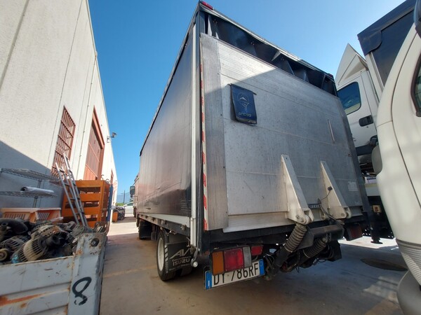 16#7956 Furgone Isuzu NPR85 in vendita - foto 5