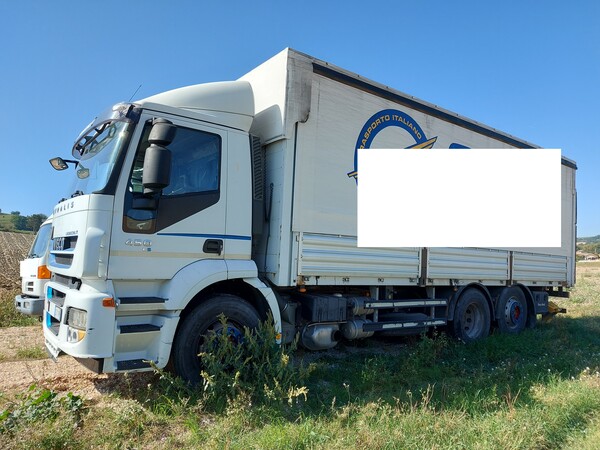 Autocarri in vendita