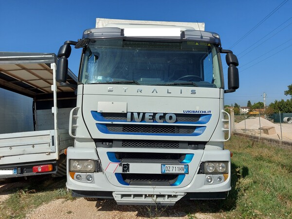 8#7956 Autocarro Iveco Magirus 260s/e4 in vendita - foto 2