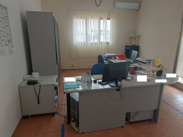 1#7957 Arredi e attrezzature da ufficio in vendita - foto 8