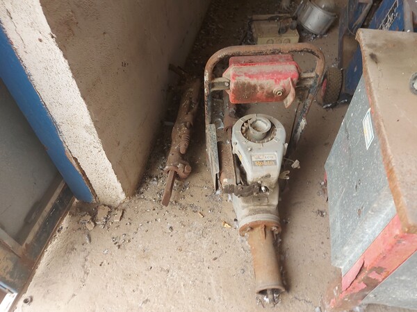 2#7957 Macchinari e attrezzature da cantiere in vendita - foto 4