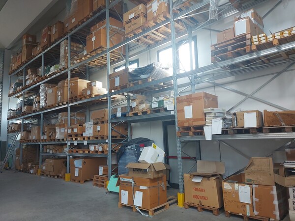 1#7959 Magazzino materie prime, semilavorati e merci in vendita - foto 2