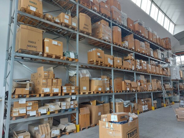 1#7959 Magazzino materie prime, semilavorati e merci in vendita - foto 5