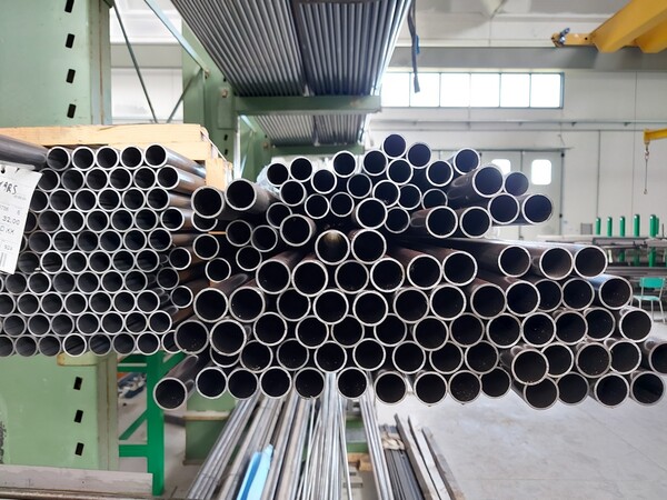 1#7959 Magazzino materie prime, semilavorati e merci in vendita - foto 62