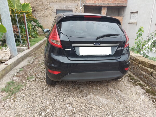 1#7963 Autovettura Ford Fiesta in vendita - foto 2