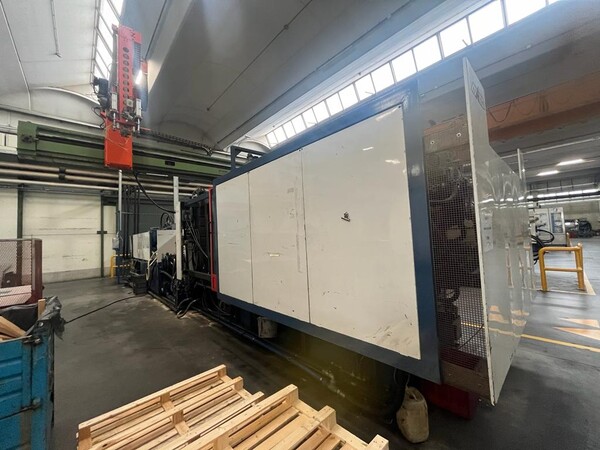 1#7965 Pressa a Iniezione Maico TEK S 1000 con Robot in vendita - foto 6