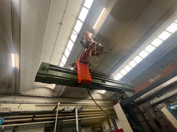 1#7965 Pressa a Iniezione Maico TEK S 1000 con Robot in vendita - foto 8