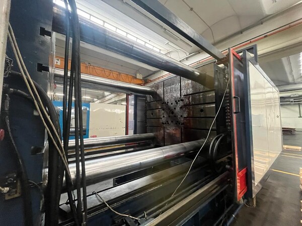 1#7965 Pressa a Iniezione Maico TEK S 1000 con Robot in vendita - foto 10