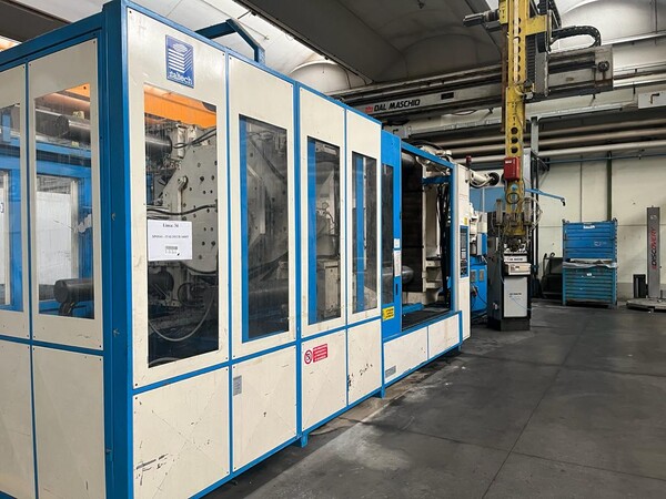 4#7965 Pressa a Iniezione Italtech KS 1600 con Robot in vendita - foto 1