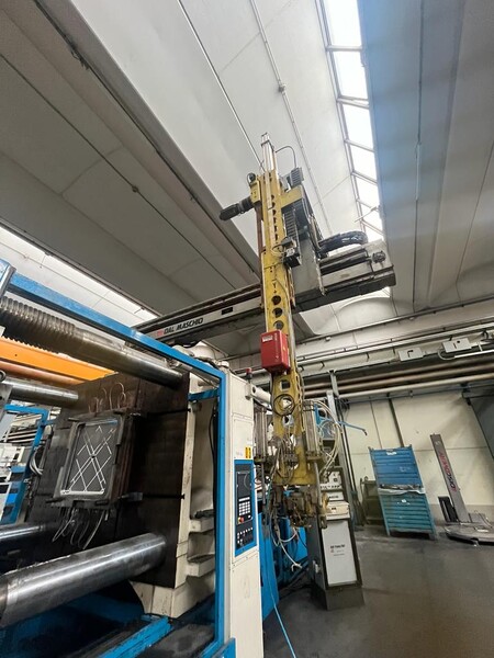 4#7965 Pressa a Iniezione Italtech KS 1600 con Robot in vendita - foto 14